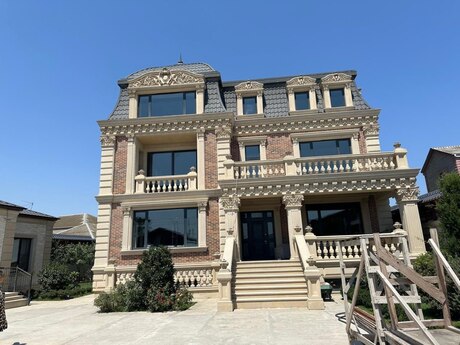 Həyət evi/Bağ evi - Binə q. - 800 m²