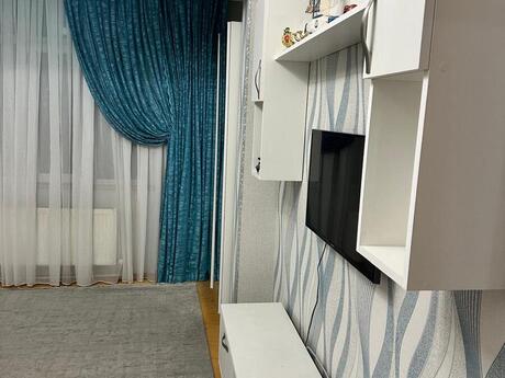2 otaqlı köhnə tikili - İnşaatçılar m. - 50 m²