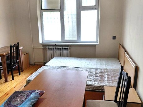 1 otaqlı köhnə tikili - Neftçilər m. - 35 m²