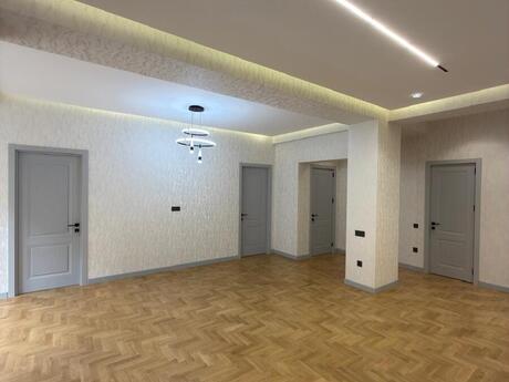 4 otaqlı yeni tikili - Gənclik m. - 117 m²