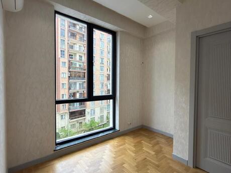 4 otaqlı yeni tikili - Gənclik m. - 117 m²