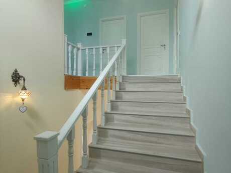 5 otaqlı həyət evi/bağ evi - Şəki - 160 m²
