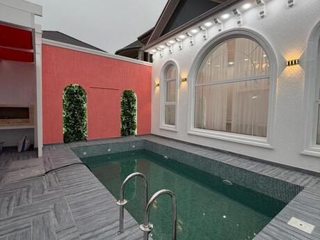 4 otaqlı həyət evi/bağ evi - Buzovna q. - 140 m²
