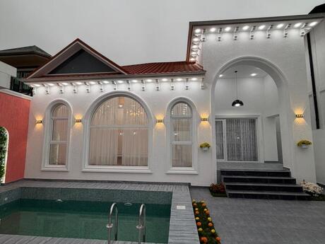4 otaqlı həyət evi/bağ evi - Buzovna q. - 140 m²
