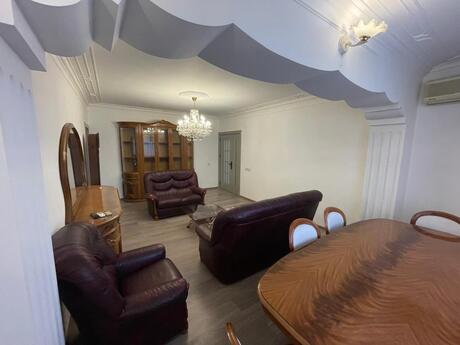 3 otaqlı köhnə tikili - Nəriman Nərimanov m. - 90 m²