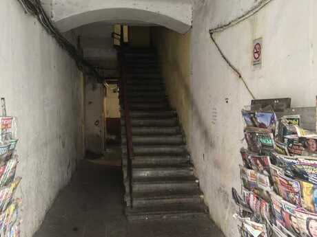 3 otaqlı köhnə tikili - 28 May m. - 71 m²