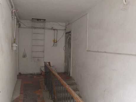 3 otaqlı köhnə tikili - 28 May m. - 71 m²