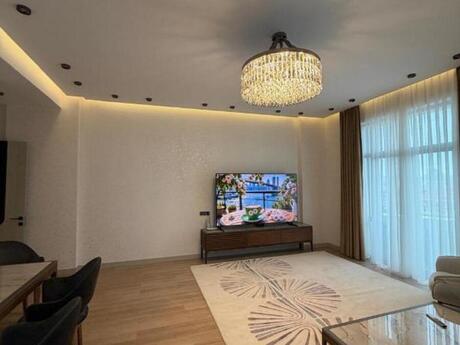4 otaqlı yeni tikili - Nizami m. - 180 m²