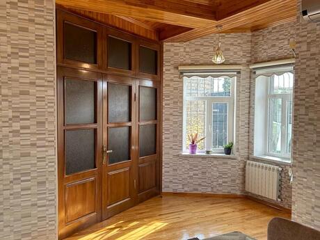 6-комн. дом/дача - пос. Бина - 300 м²