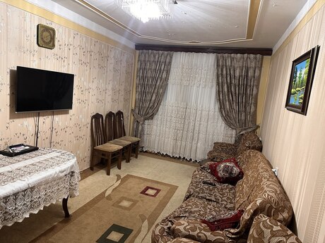 3 otaqlı köhnə tikili - Əhmədli m. - 70 m²