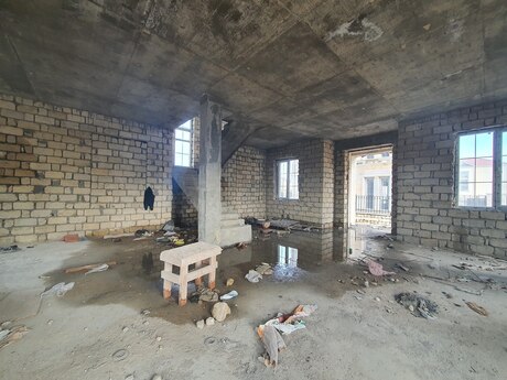 5-комн. дом/дача - пос. Нардаран - 265 м²