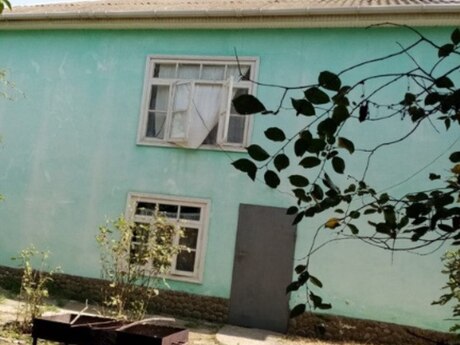 4 otaqlı həyət evi/bağ evi - Xətai r. - 220 m²