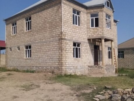 8 otaqlı həyət evi/bağ evi - Tovuz - 320 m²