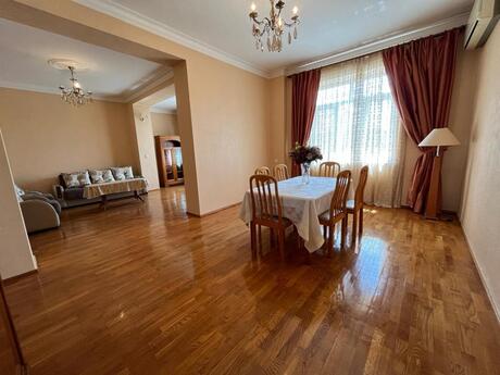5 otaqlı ofis - Elmlər Akademiyası m. - 207 m²