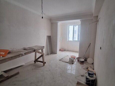 3 otaqlı yeni tikili - Ceyranbatan q. - 70 m²