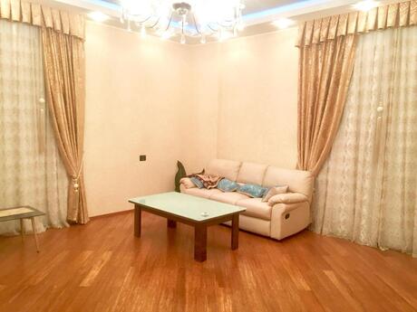 4-комн. новостройка - м. Низами - 220 м²