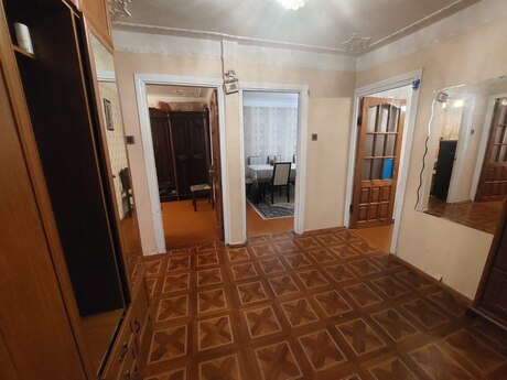 4 otaqlı köhnə tikili - Neftçilər m. - 75 m²