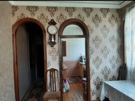 7 otaqlı həyət evi/bağ evi - Həzi Aslanov m. - 260 m²
