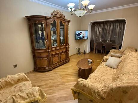 4 otaqlı köhnə tikili - Əhmədli m. - 100 m²