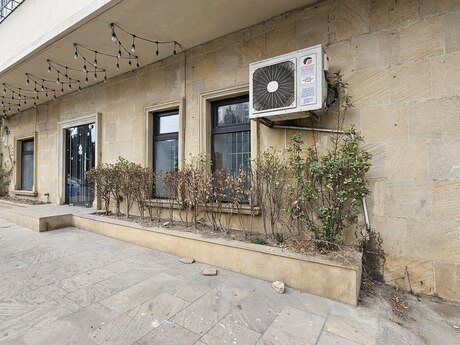 Obyekt - İçəri Şəhər m. - 130 m²