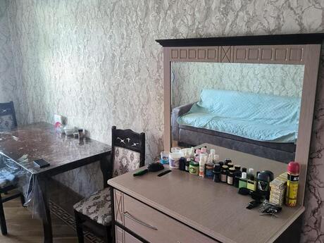 2 otaqlı köhnə tikili - Neftçilər m. - 50 m²