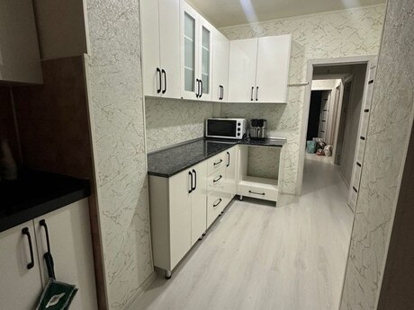 3 otaqlı köhnə tikili - Sumqayıt - 65 m²