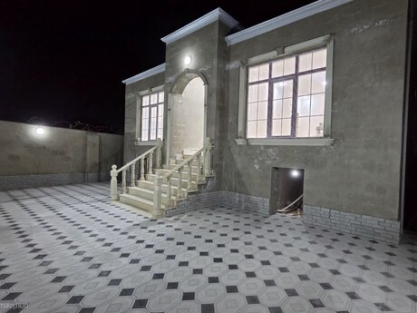 3 otaqlı həyət evi/bağ evi - Balaxanı q. - 100 m²