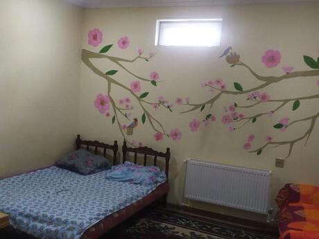 Həyət evi/Bağ evi - 20-ci sahə q. - 130 m²