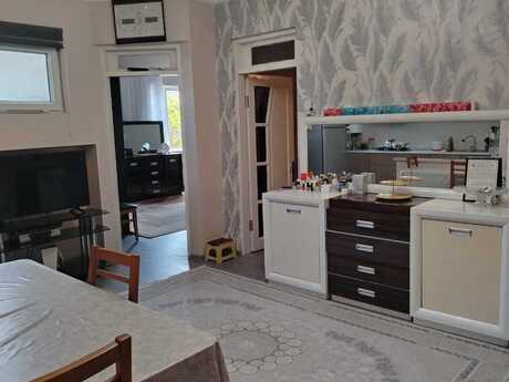 5 otaqlı həyət evi/bağ evi - İnşaatçılar m. - 100 m²