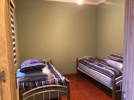 2 otaqlı həyət evi/bağ evi - Keşlə q. - 35 m²