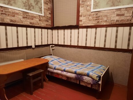 1 otaqlı həyət evi/bağ evi - Qaraçuxur q. - 10 m²