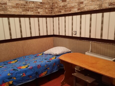 1 otaqlı həyət evi/bağ evi - Qaraçuxur q. - 10 m²