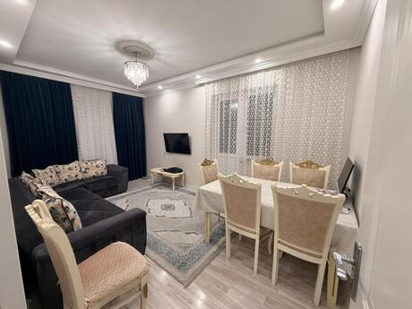 2 otaqlı köhnə tikili - Massiv D q. - 60 m²