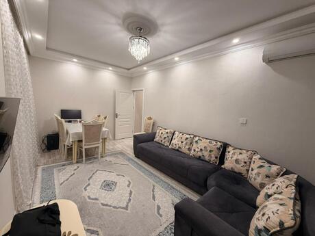 2 otaqlı köhnə tikili - Massiv D q. - 60 m²