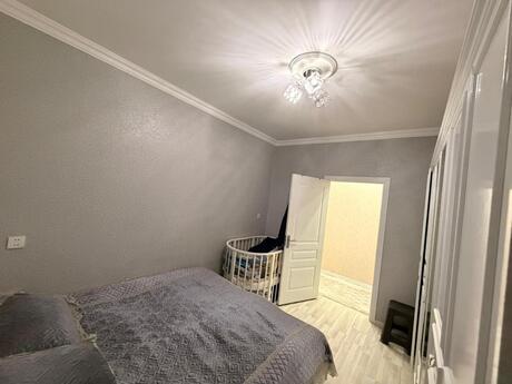 2 otaqlı köhnə tikili - Massiv D q. - 60 m²