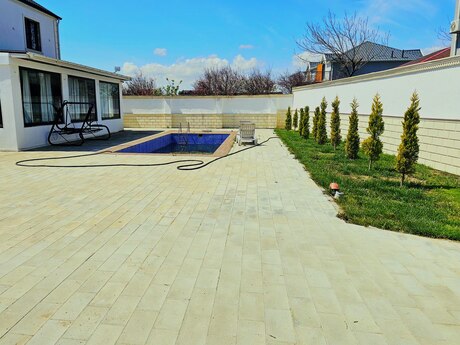 6 otaqlı həyət evi/bağ evi - Novxanı q. - 200 m²