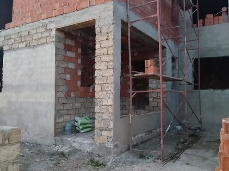 7 otaqlı həyət evi/bağ evi - Savalan q. - 240 m²