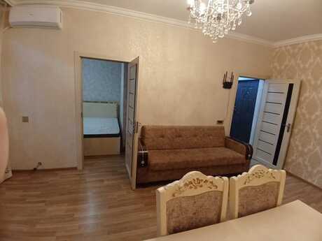2 otaqlı köhnə tikili - Azadlıq Prospekti m. - 40 m²