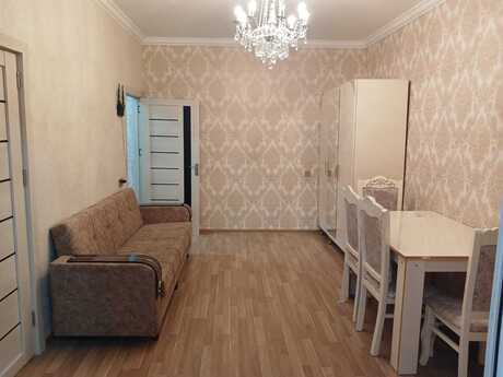 2 otaqlı köhnə tikili - Azadlıq Prospekti m. - 40 m²