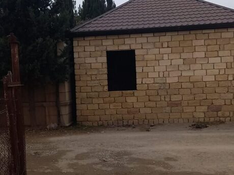 2 otaqlı həyət evi/bağ evi - Saray q. - 60 m²
