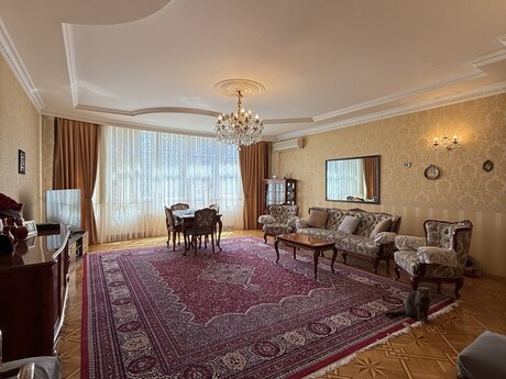 4 otaqlı yeni tikili - Nəsimi r. - 195 m²