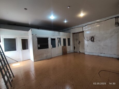 Obyekt - 8 Noyabr m. - 100 m²