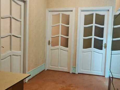 3 otaqlı köhnə tikili - Köhnə Günəşli q. - 80 m²