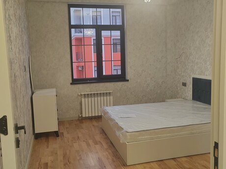 1 otaqlı yeni tikili - Bakıxanov q. - 45 m²