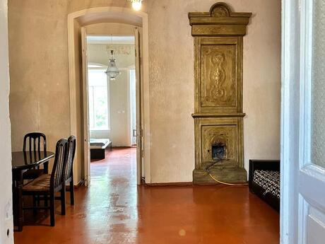 2 otaqlı köhnə tikili - Nizami m. - 70 m²