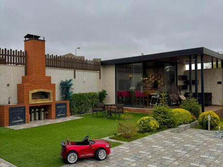 4 otaqlı həyət evi/bağ evi - Mərdəkan q. - 220 m²