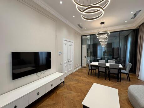 3 otaqlı yeni tikili - Ağ şəhər q. - 110 m²