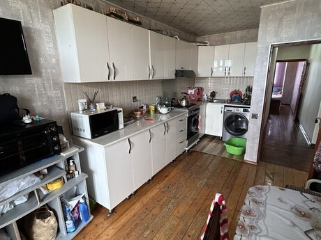 3 otaqlı köhnə tikili - Xətai r. - 80 m²