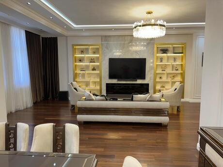 4 otaqlı yeni tikili - Nizami m. - 200 m²