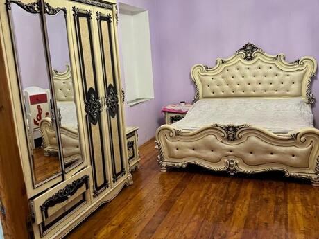 3 otaqlı həyət evi/bağ evi - Azadlıq Prospekti m. - 100 m²